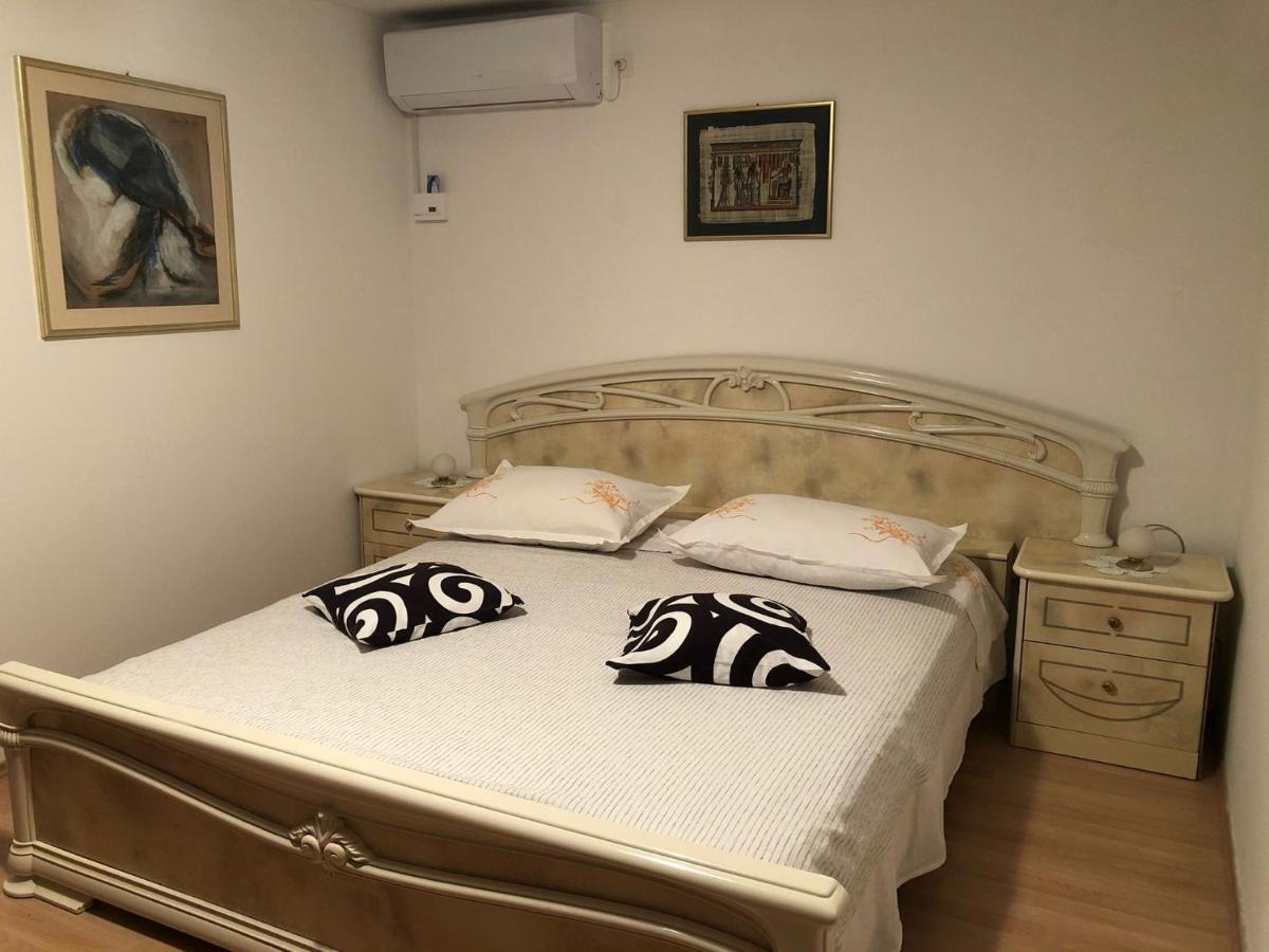 Apartment Danka Омиш Экстерьер фото