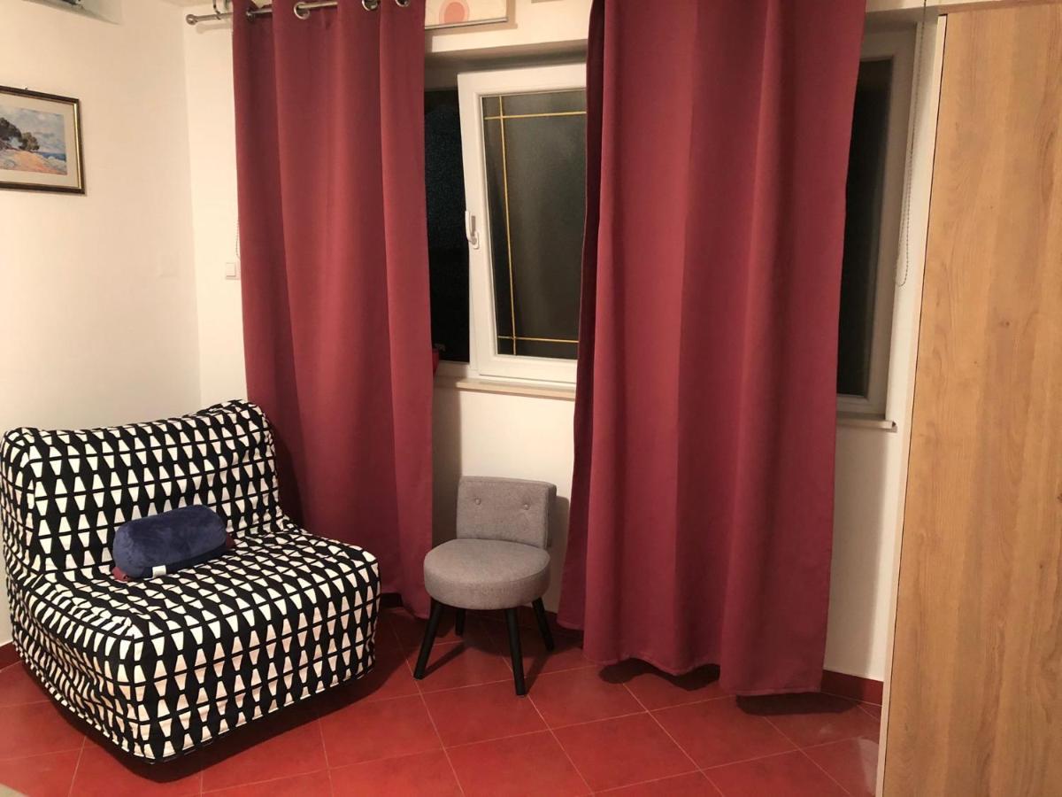Apartment Danka Омиш Экстерьер фото